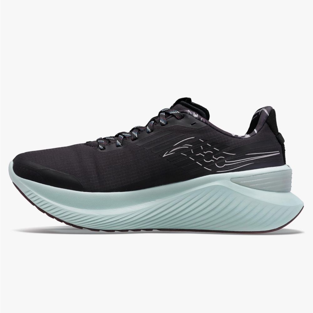 Black and Mint Men’s Running Shoes